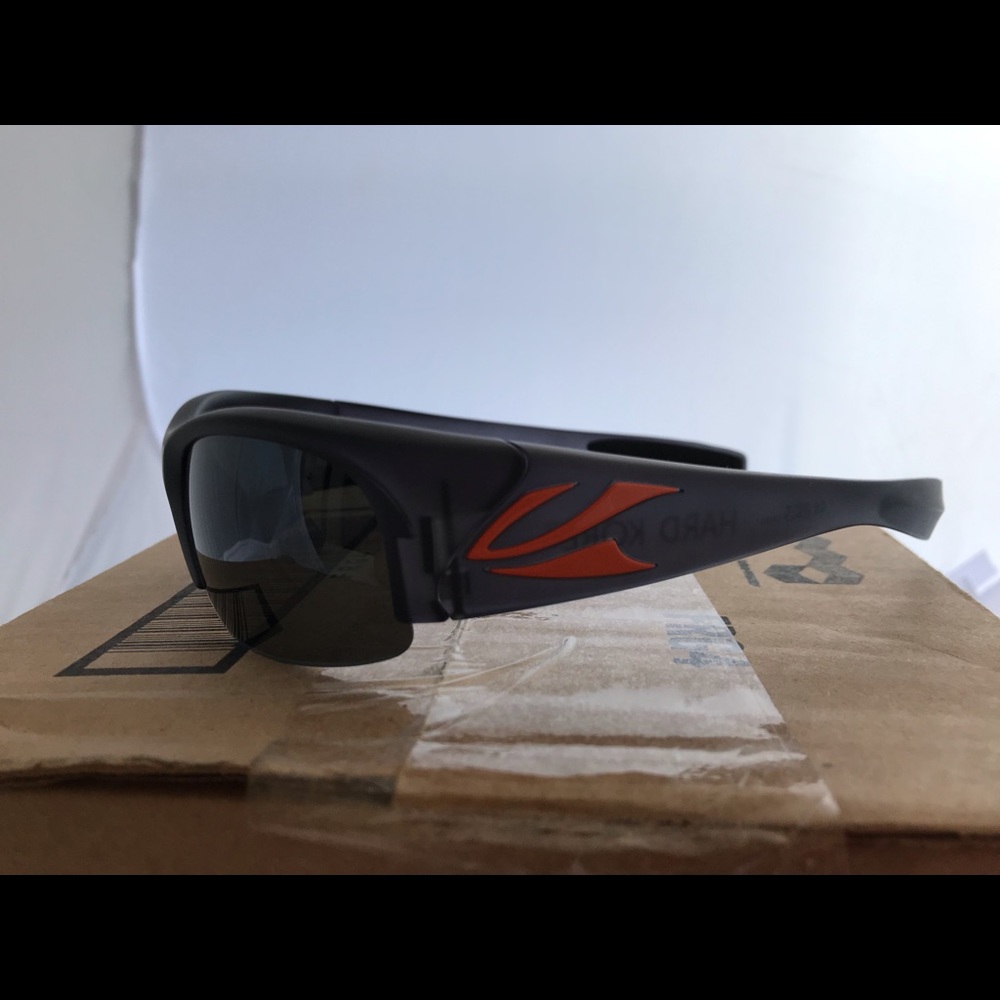 Kaenon Hard Core like new polarized sunglasses